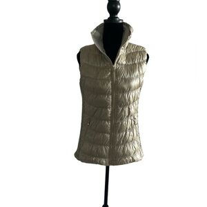 Calvin Klein Metallic Gold Down
Feather Puffer Vest Full Zip Quilt Women